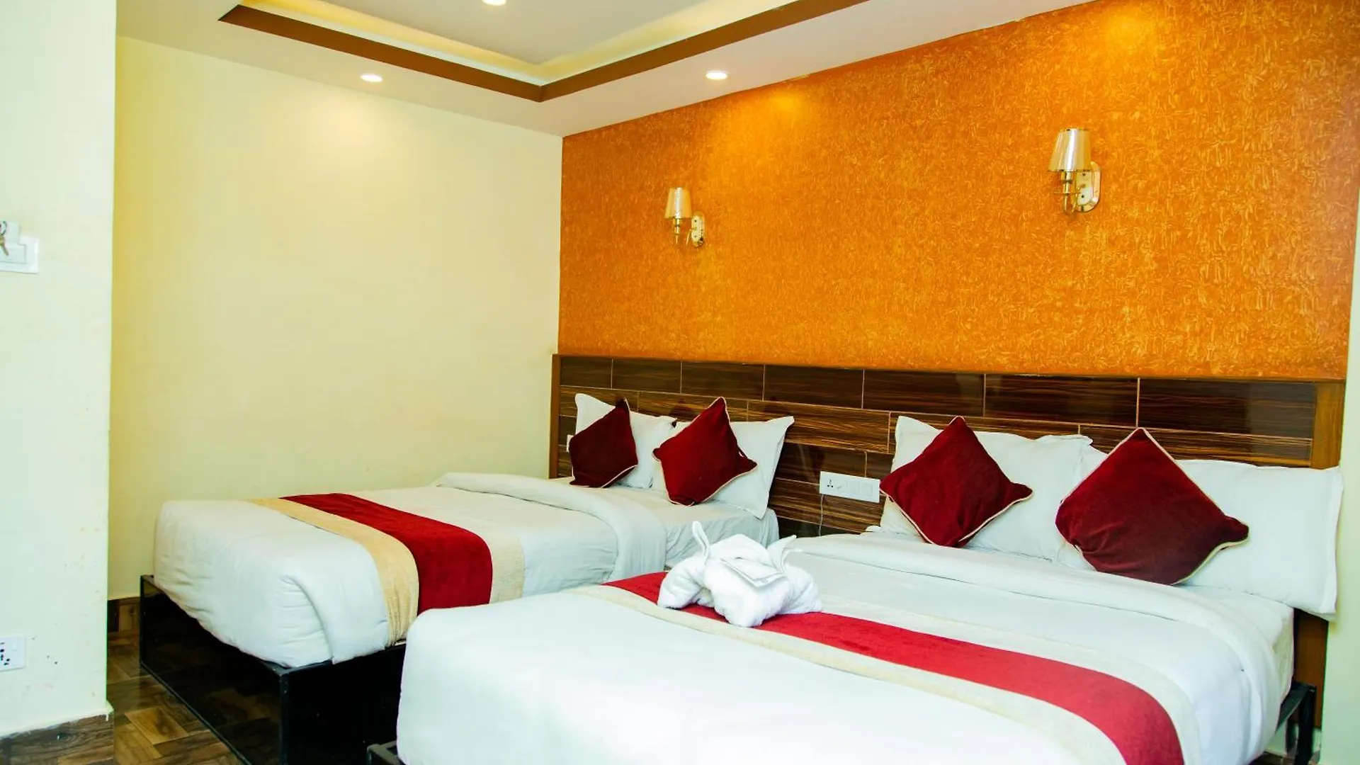 Hotel Everest Regency Kathmandu 3*,  Nepal