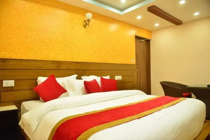 Hotel Everest Regency Kathmandu 3*,  Nepal