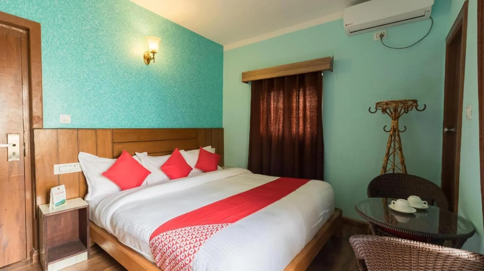 Hotel Everest Regency Kathmandu 3*,